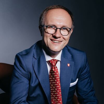 dr hab. n. med. i n. o zdr. Piotr Merks